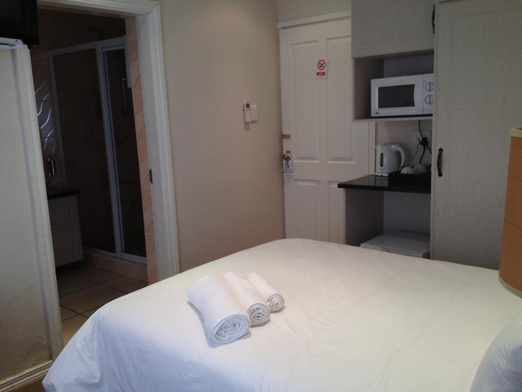 Addis Bed And Breakfast เดอร์บัน ห้อง รูปภาพ