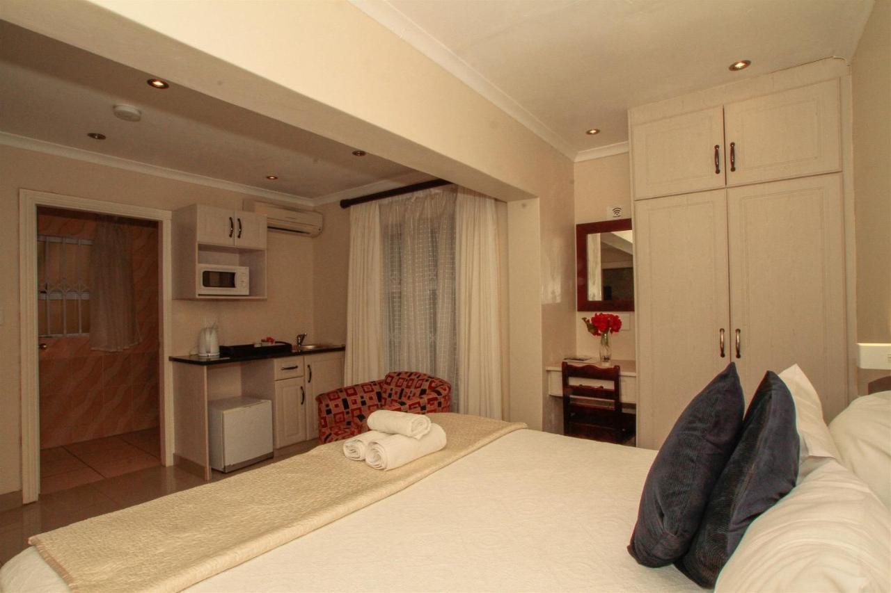 Addis Bed And Breakfast เดอร์บัน ภายนอก รูปภาพ